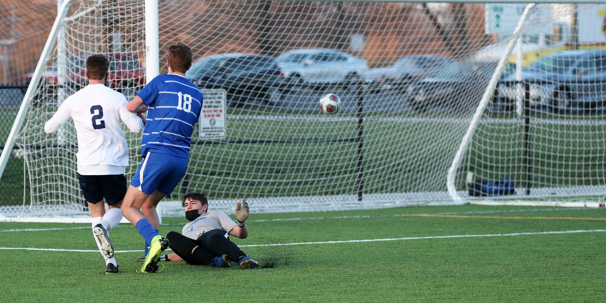 Alton Marquette vs. Althoff boys soccer